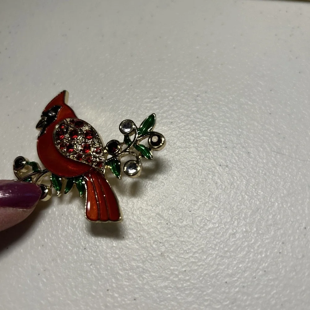 Winter Red Bird Rhinestone Enamel Coat Pin‎